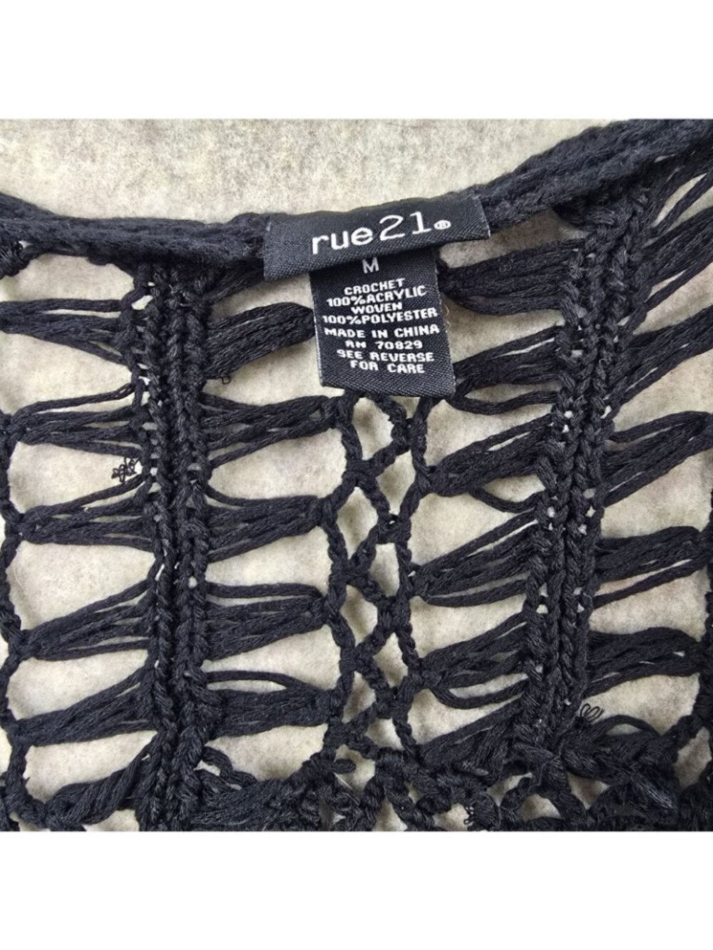 Rue21 Women’s Crochet Fringe Cardigan Black Size Medium Acrylic/Polyester Boho - Picture 2 of 5